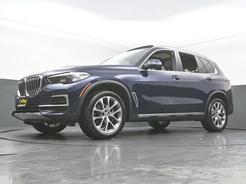 Used 2022 BMW X5 xDrive40i AWD/4WD image 48