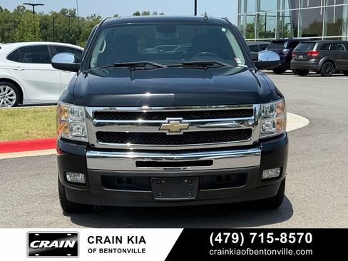 Used 2011 Chevrolet Silverado 1500 LT w/ Texas Edition RWD image 2