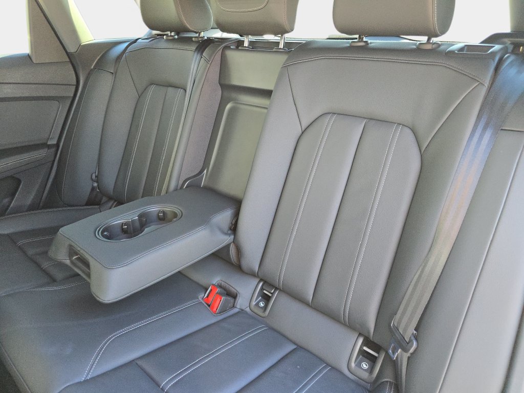 Used 2023 Audi Q4 e-tron Premium AWD/4WD image 17