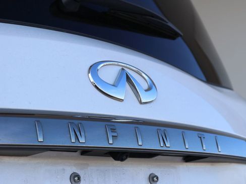 Certified 2024 INFINITI QX80 Sensory AWD/4WD image 13