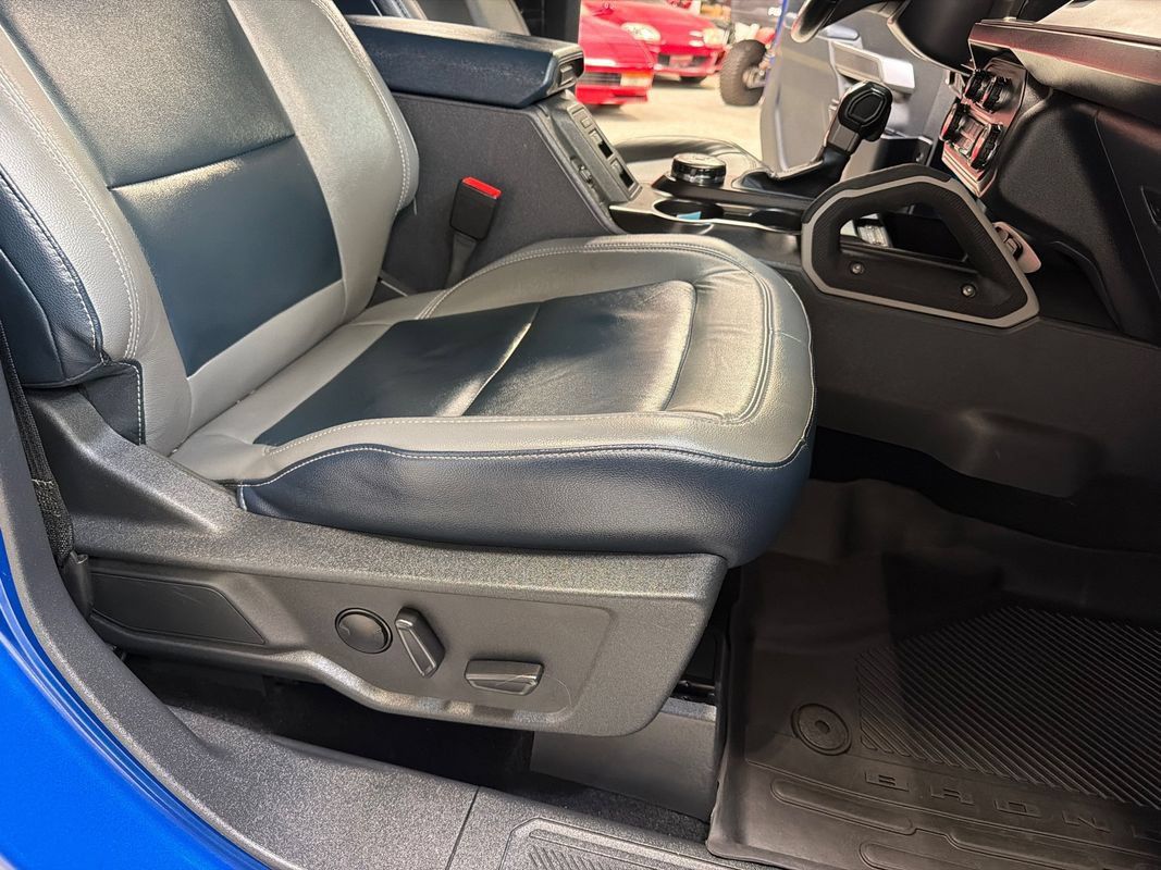 Used 2021 Ford Bronco First Edition AWD/4WD image 39