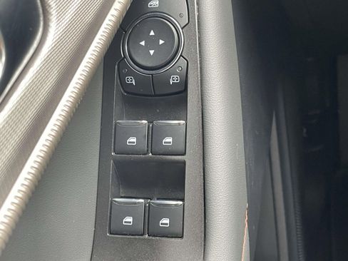 Used 2025 Ford Explorer Active image 26