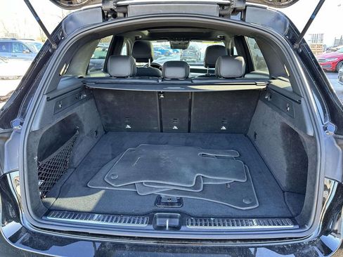 Used 2020 Mercedes-Benz GLC 300 4MATIC w/ Parking Assistance Package image 7
