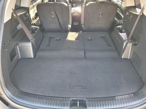Used 2022 Kia Telluride EX w/ EX Premium Package FWD image 6