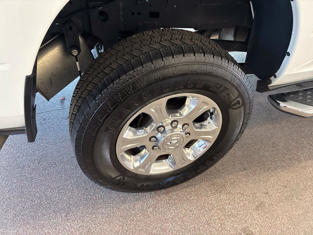 Certified 2026 RAM 2500 Big Horn AWD/4WD image 32