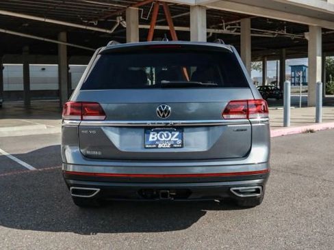 Used 2023 Volkswagen Atlas SE w/ Black Wheel Package image 8