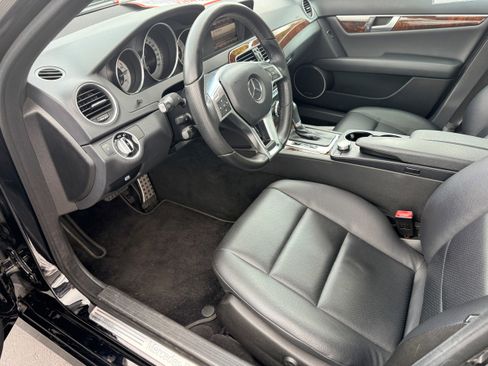 Used 2014 Mercedes-Benz C 250 Sport image 13