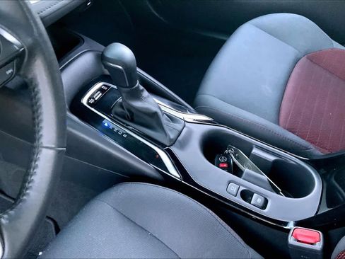 Used 2024 Toyota Corolla SE image 16