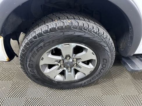 Used 2011 Ford F150 FX4 w/ Max Trailer Tow Pkg image 10