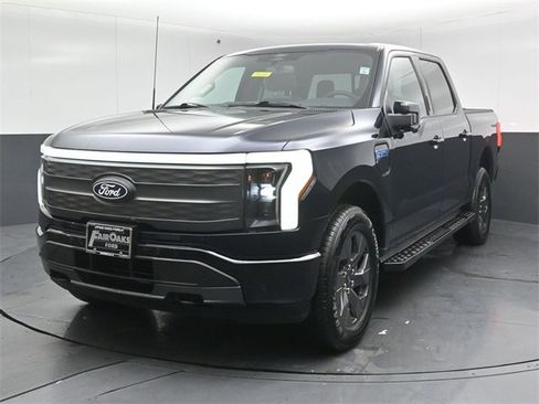 Used 2024 Ford F150 Lightning Lariat image 3