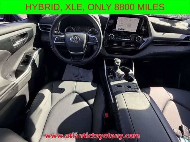 Certified 2026 Toyota Highlander XLE AWD/4WD image 16