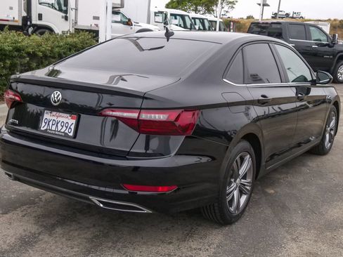 Used 2020 Volkswagen Jetta R-Line FWD image 9