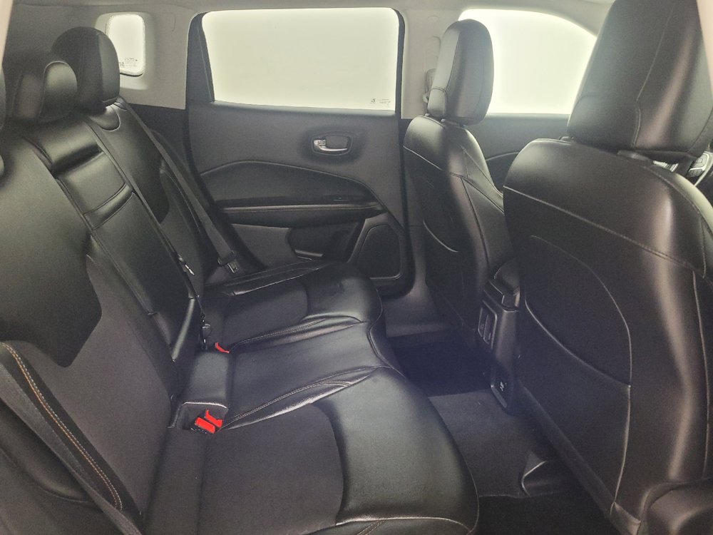 Used 2018 Jeep Compass Latitude AWD/4WD image 19