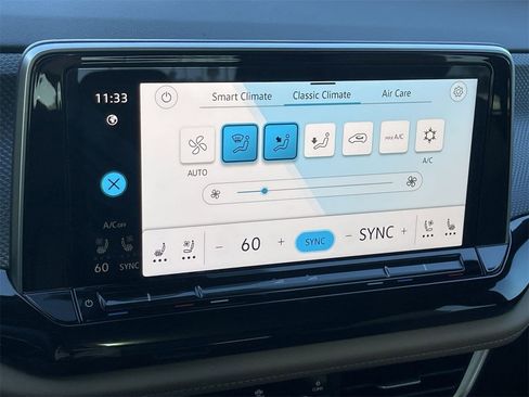 New 2026 Volkswagen Atlas Cross Sport SEL R-Line image 24