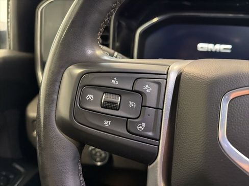 Used 2024 GMC Sierra 2500 SLT image 32