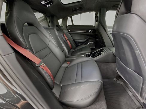 Certified 2023 Porsche Panamera Turbo S w/ Premium Package image 32