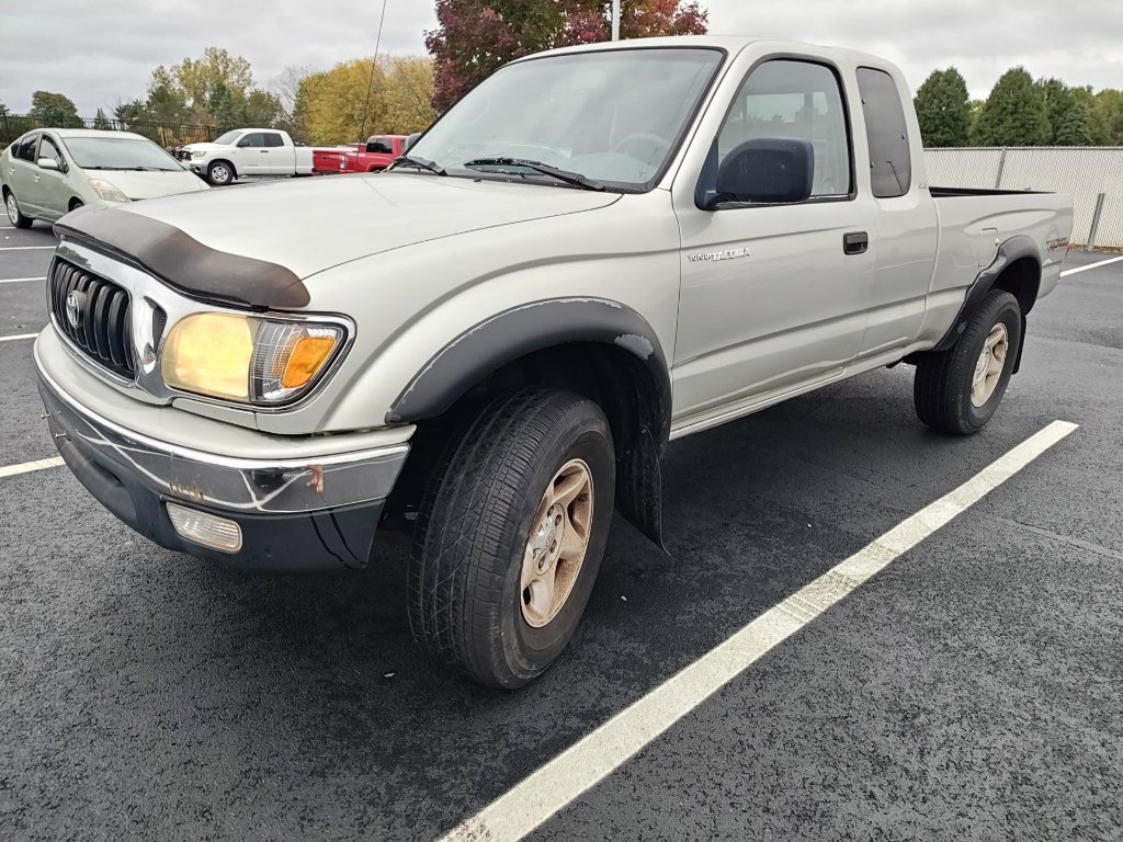 Used 2002 Toyota Tacoma PreRunner RWD image 7