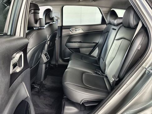 Used 2024 Kia Sportage EX FWD image 24