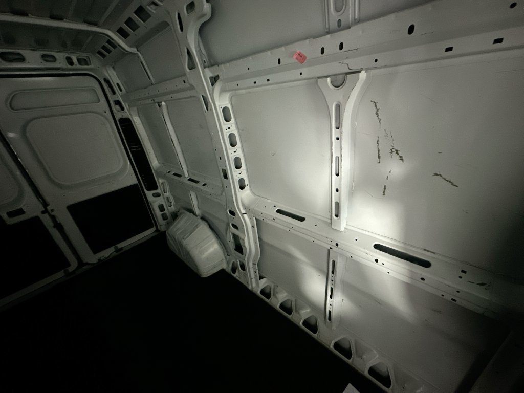 Used 2024 RAM ProMaster 2500 w/ Convenience Group FWD image 14