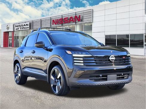 Used 2025 Nissan Kicks SR image 1