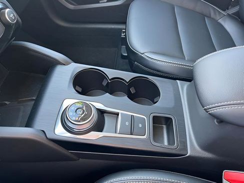 Used 2025 Ford Escape Platinum image 20