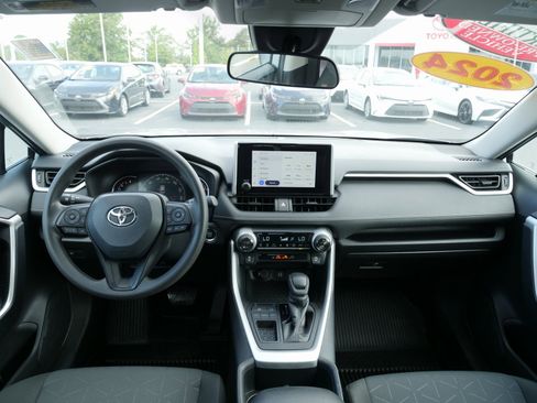 Used 2024 Toyota RAV4 XLE image 16