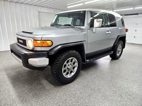 Used 2012 Toyota FJ Cruiser 4WD image 4