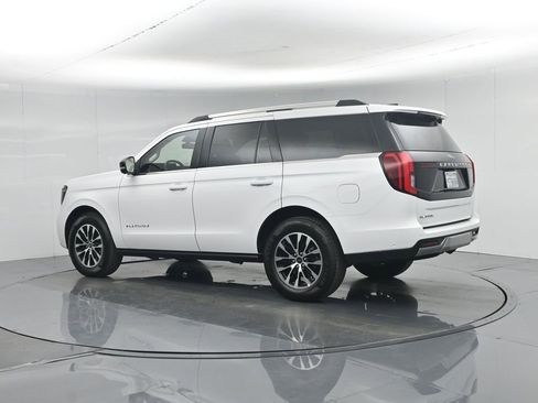 Used 2025 Ford Expedition Platinum AWD/4WD image 32