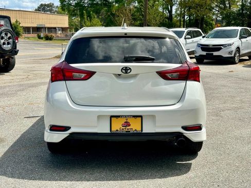 Used 2017 Toyota Corolla iM image 6