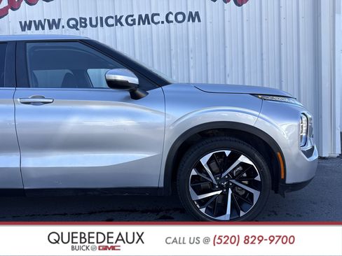 Used 2022 Mitsubishi Outlander ES image 27