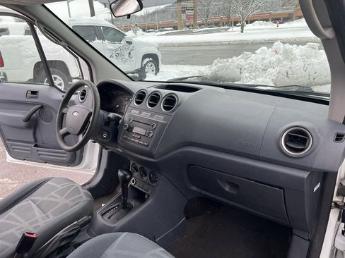 Used 2013 Ford Transit Connect XLT image 18