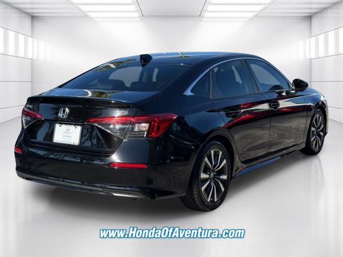 Certified 2024 Honda Civic EX image 5