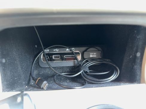 Used 2014 Jeep Grand Cherokee Overland w/ Advanced Technology Group AWD/4WD image 13