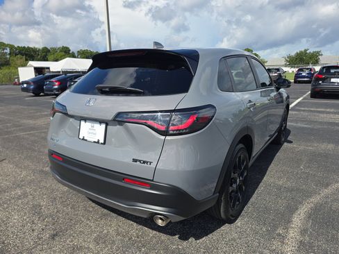 Certified 2025 Honda HR-V Sport image 4