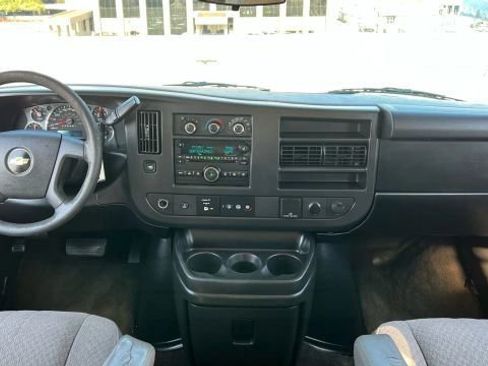 Used 2017 Chevrolet Express 2500 LT w/ LT Preferred Equipment Group image 21
