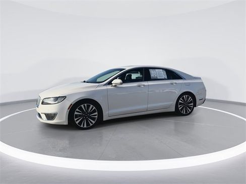 Used 2019 Lincoln MKZ Reserve image 4