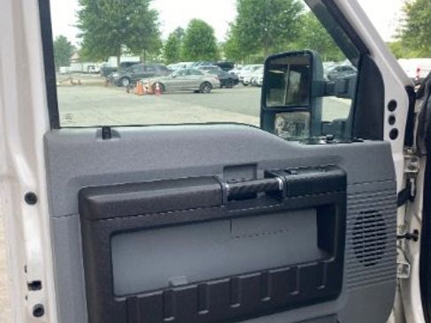 Used 2016 Ford F350 XL w/ Power Equipment Group image 22