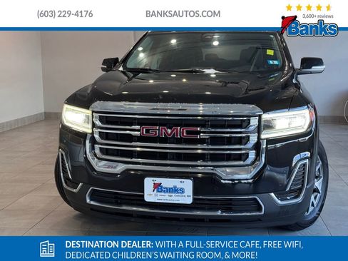 Certified 2022 GMC Acadia SLE w/ Driver Convenience Package image 3