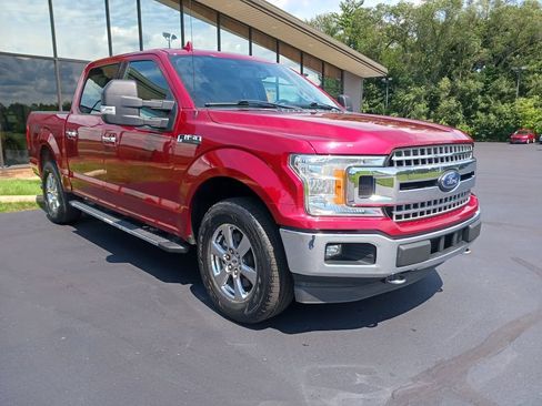 Used 2018 Ford F150 XLT w/ Equipment Group 302A Luxury AWD/4WD image 3