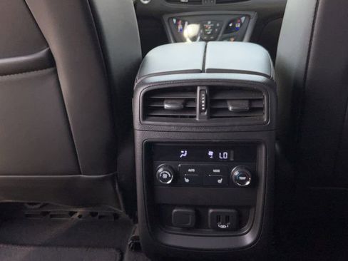Certified 2019 Buick Envision Premium AWD/4WD image 32