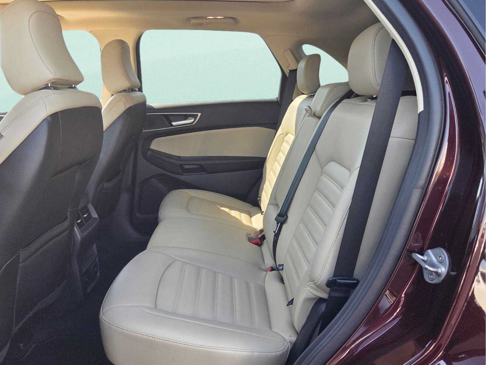 Used 2022 Ford Edge SEL w/ Convenience Package AWD/4WD image 11