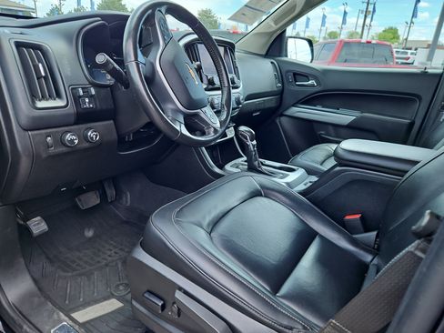 Used 2022 Chevrolet Colorado ZR2 w/ ZR2 Midnight Special Edition AWD/4WD image 10