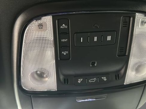Used 2024 Dodge Durango GT AWD/4WD image 19