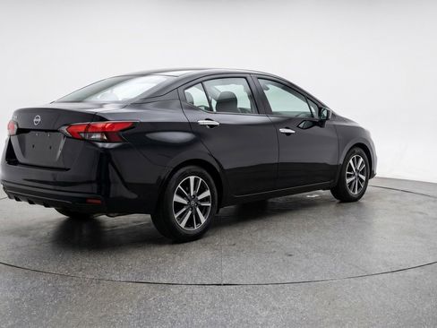 Used 2025 Nissan Versa SV FWD image 9