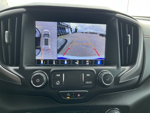 Used 2024 GMC Terrain AT4 w/ Infotainment Package II image 6