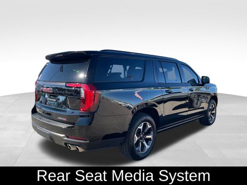 Used 2025 GMC Yukon XL AT4 Ultimate image 5