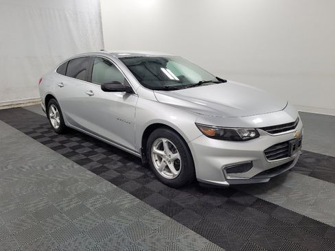 Used 2017 Chevrolet Malibu LS FWD image 11