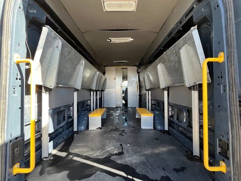 Used 2019 Ford Transit 250 148 High Roof Extended RWD image 17