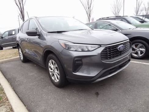 Used 2024 Ford Escape Active image 3