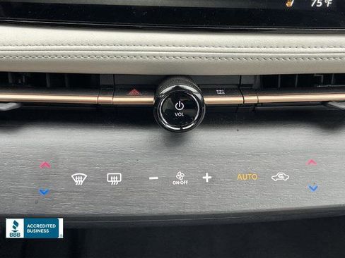 Certified 2024 Nissan Ariya FWD image 5